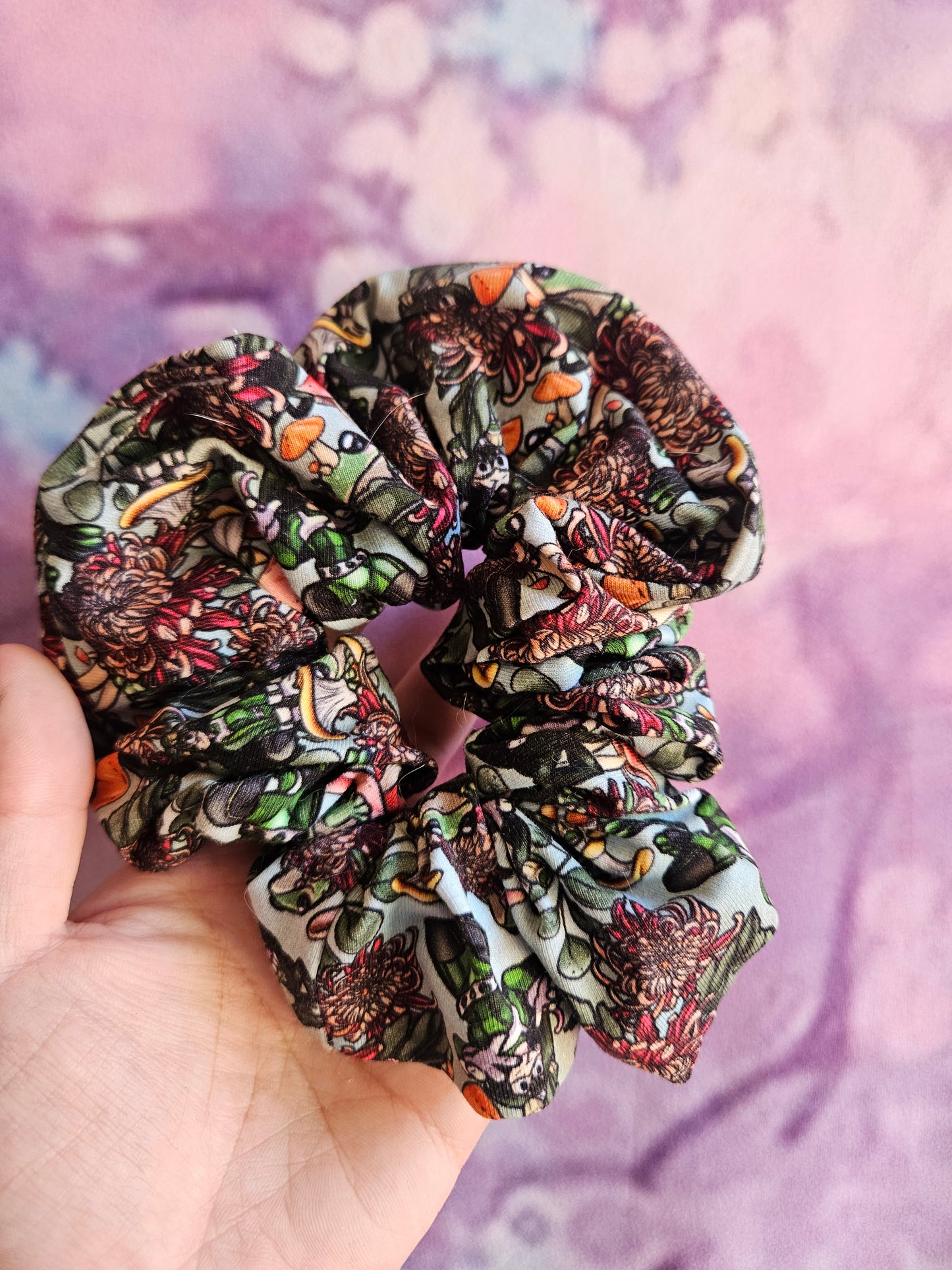 Froppy Scrunchie