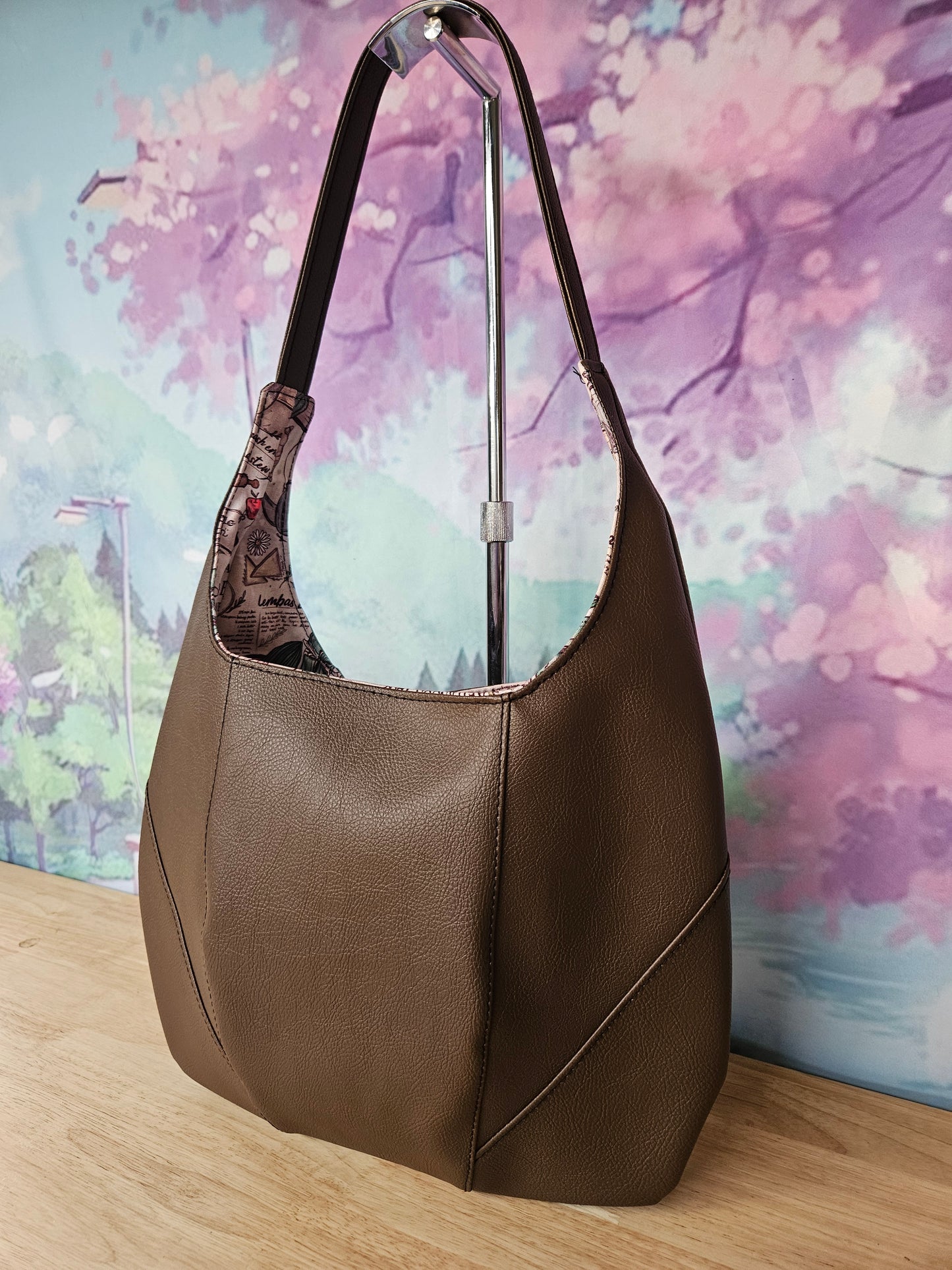 Second Breakfast Peekaboo Bag