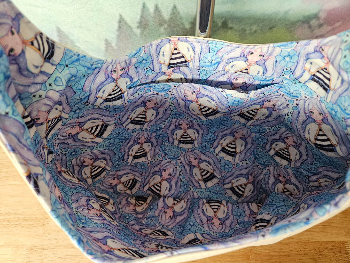 Frieren Peekaboo Bag