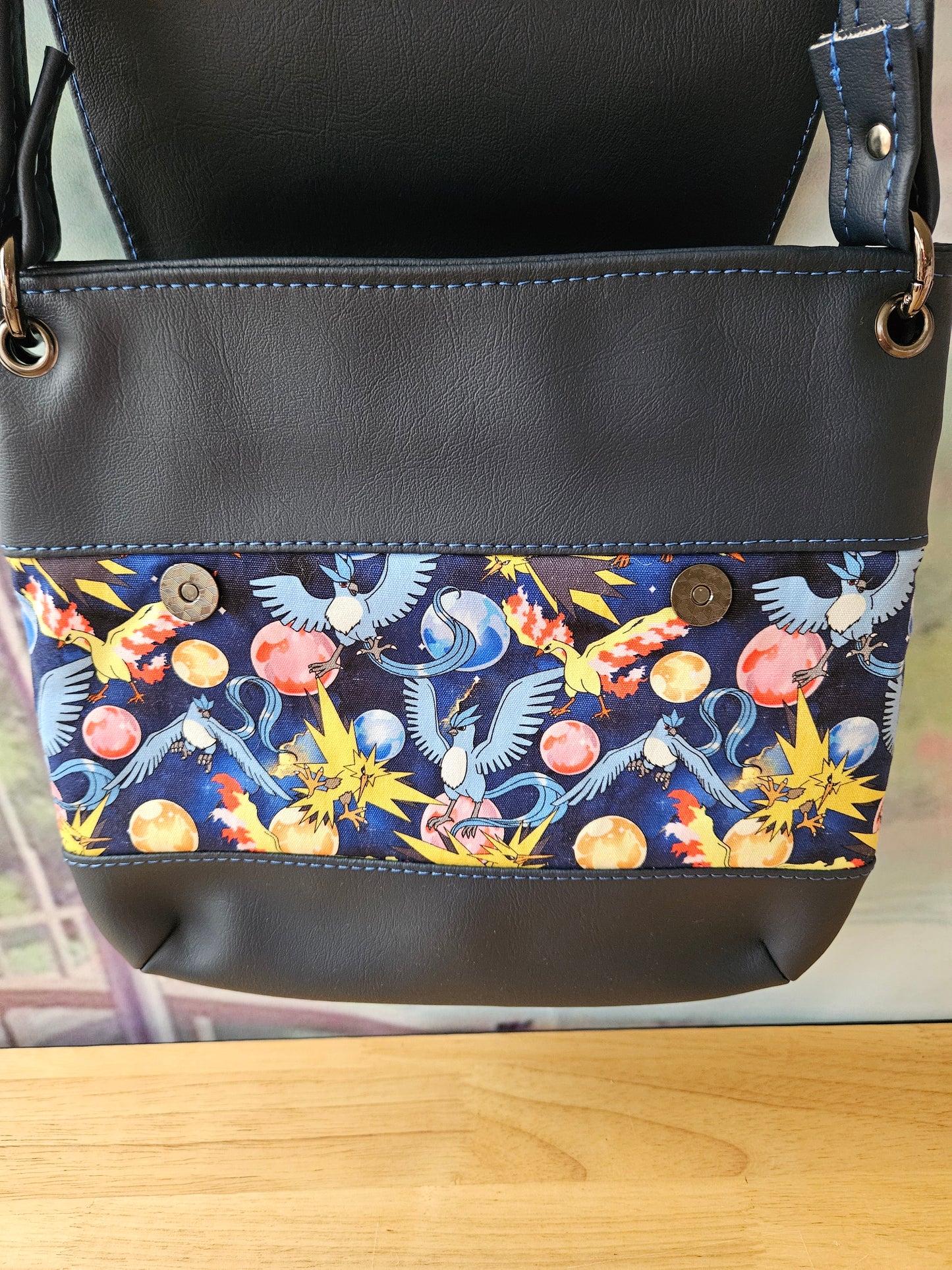 Legendary Birds Cross Body Bag