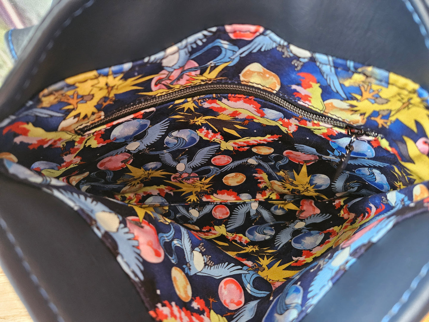 Legendary Birds Cross Body Bag